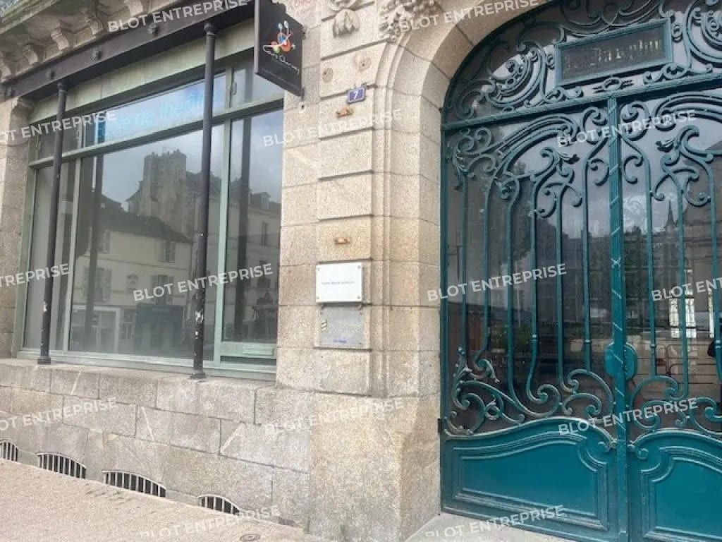 Office in Vannes for lease Building Photo- Image 1 of 8