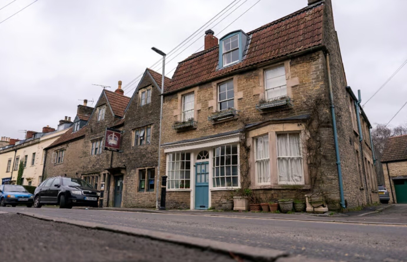 24 Keyford, Frome for lease Building Photo- Image 1 of 8