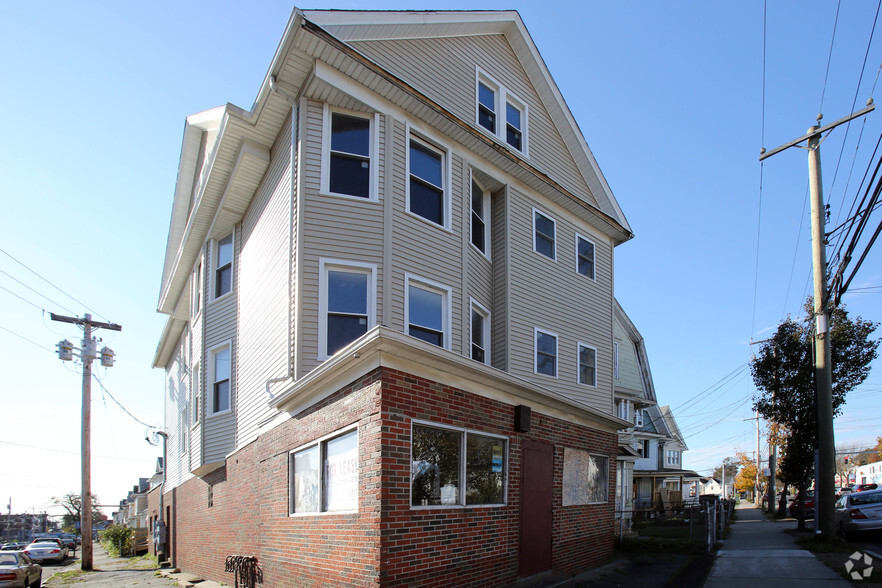 724 Connecticut Ave, Bridgeport, CT for sale - Primary Photo - Image 1 of 1