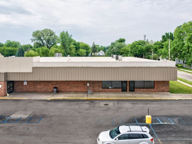 904-1008 Lafayette Ave, Bay, Bay City, MI for lease - Building Photo - Image 2 of 15