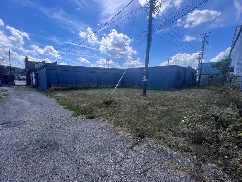 1412 Adams Ave, Huntington, WV for sale - Building Photo - Image 3 of 11