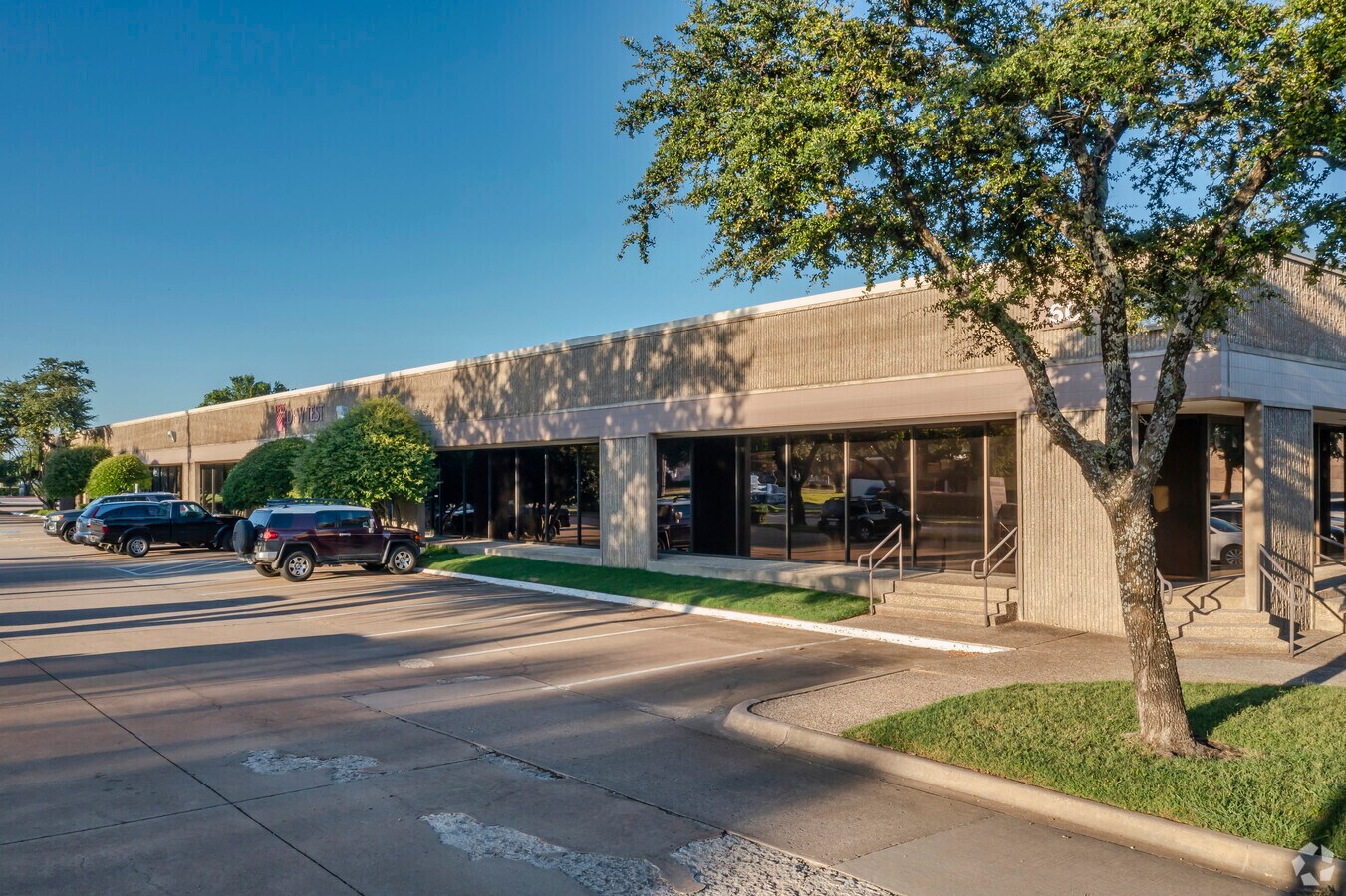 601 N Glenville Dr, Richardson, TX 75081 Flex for Lease