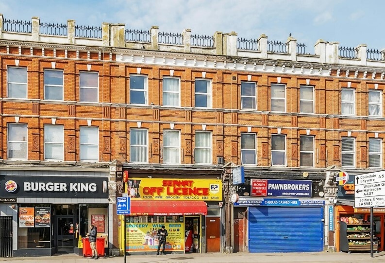 141 Cricklewood Broa, London for sale Primary Photo- Image 1 of 1