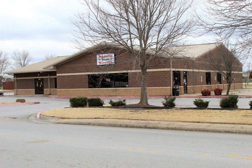 3159 Springdale Ave, Springdale, AR for sale - Primary Photo - Image 1 of 1