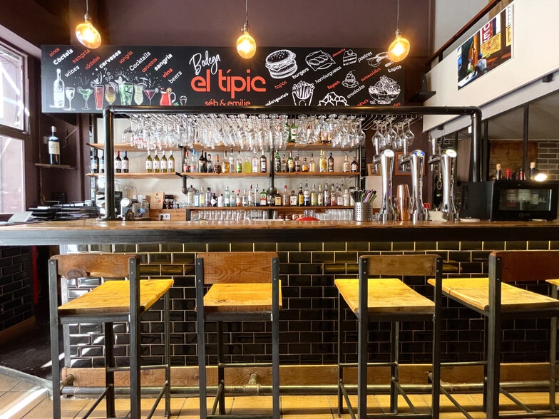 Carrer Sant Sebastian, 73, Roses, Gerona for lease - Building Photo - Image 3 of 23