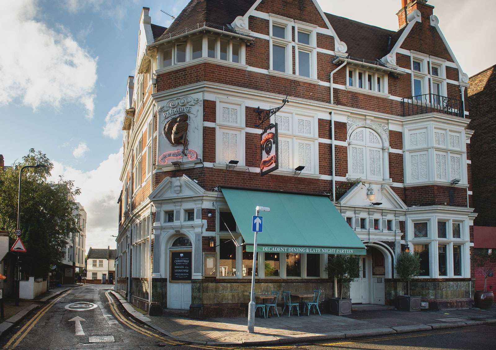 19 Kilburn Ln, London for sale Primary Photo- Image 1 of 1