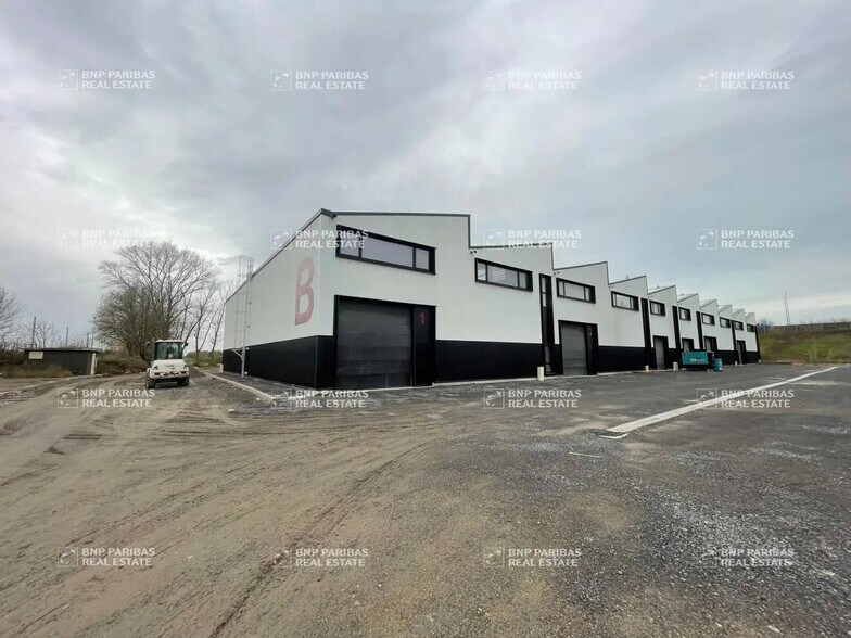 Office in Grande-Synthe for lease - Building Photo - Image 3 of 16