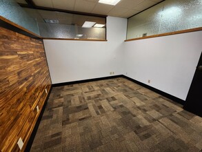 4001 Main St, Vancouver, WA for lease Interior Photo- Image 2 of 3