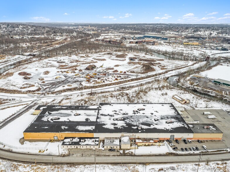 1011 Sharon Bedford Rd, Masury, OH 44438 Flynn's Tire Wholesale