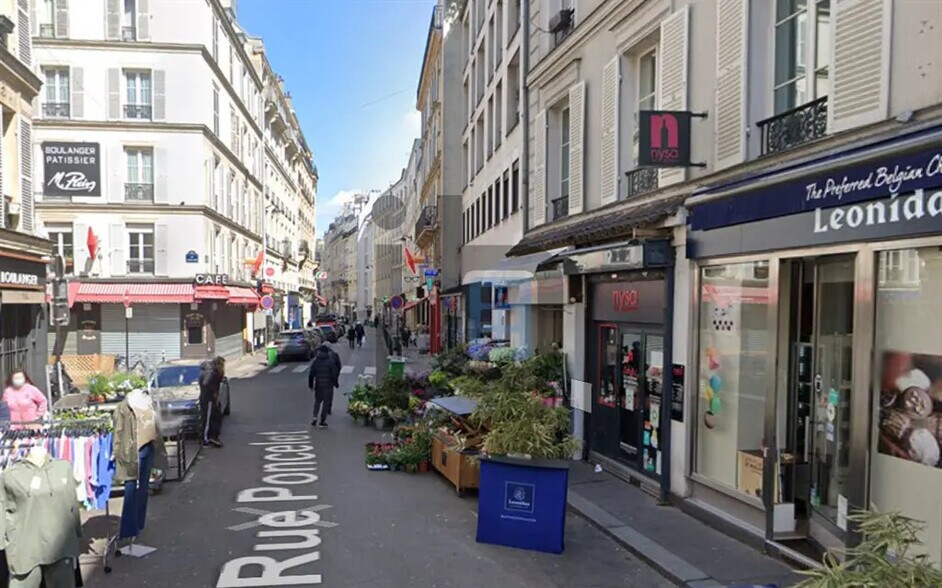 Retail in Paris for lease - Building Photo - Image 1 of 4