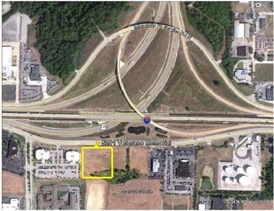 5201 Veterans Memorial Pky, Saint Peters, MO for sale Building Photo- Image 1 of 1