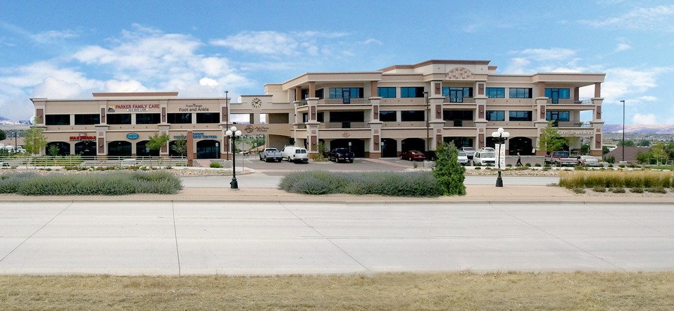 10233 S Parker Rd, Parker, CO for lease - Primary Photo - Image 1 of 7