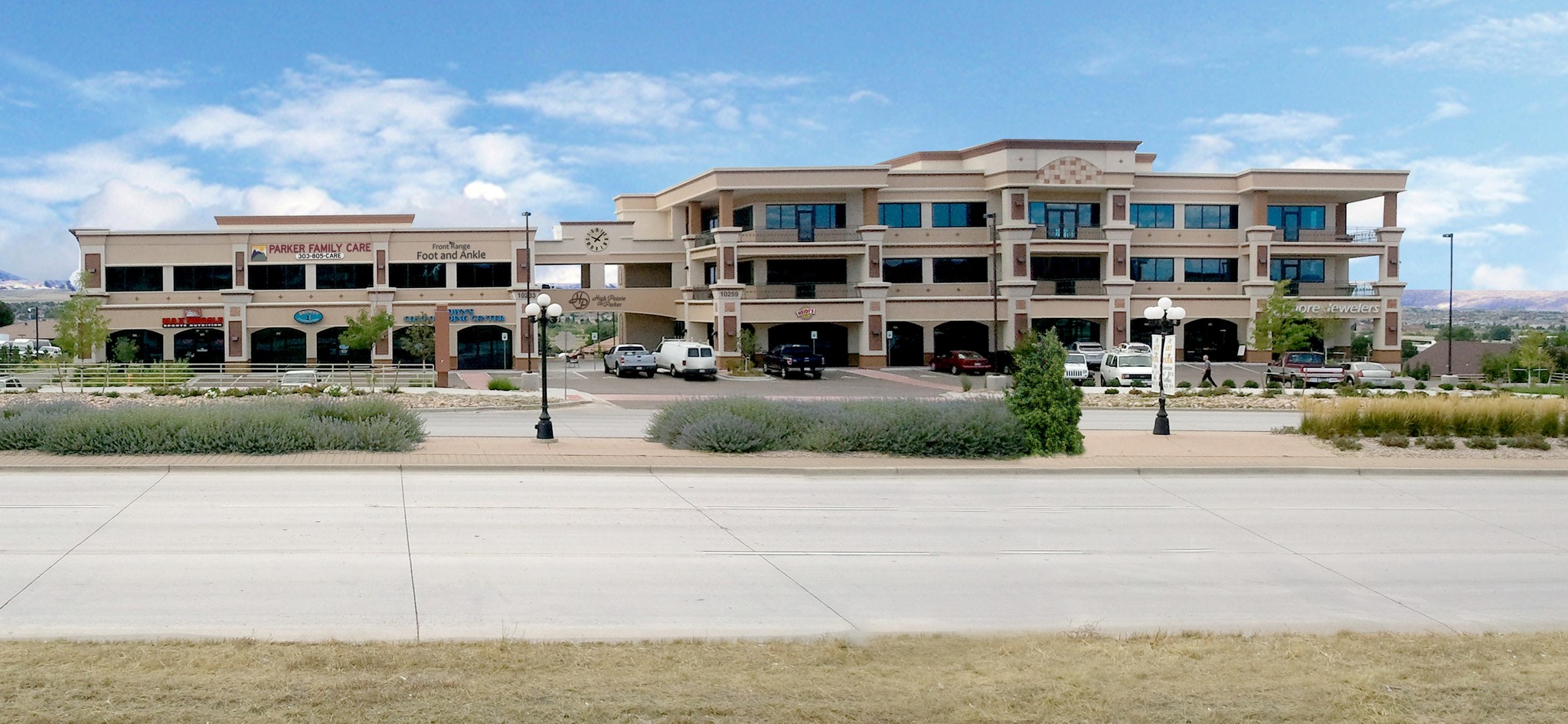 10233 S Parker Rd, Parker, CO for lease Primary Photo- Image 1 of 8