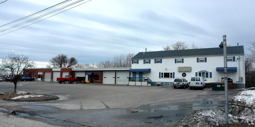 59 Circle St, Woonsocket, RI for sale - Primary Photo - Image 1 of 1