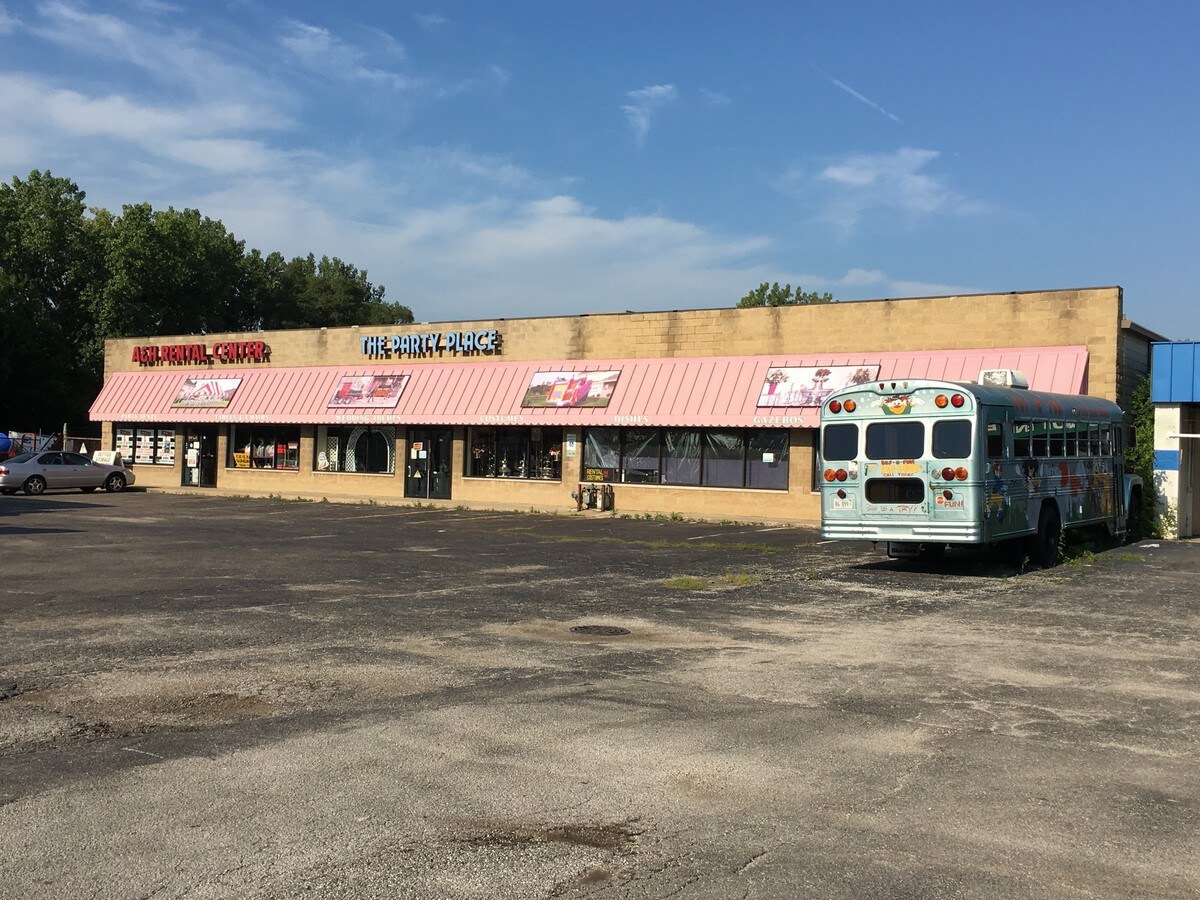 1054010544 S Harlem Ave, Palos Hills, IL 60465