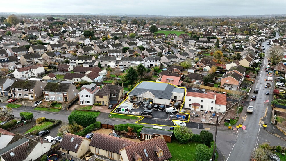 43 Clyde Rd, Frampton Cotterell for sale - Building Photo - Image 1 of 3