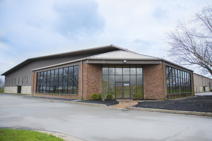 1506-1518 Industrial Park Dr, Maysville, KY for lease - Building Photo - Image 1 of 5