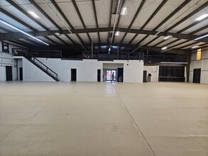 131 W Duval St, Lake City, FL for lease Interior Photo- Image 2 of 12