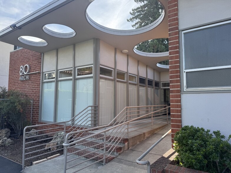 80 Arch St, Redwood City, CA for lease - Building Photo - Image 3 of 13