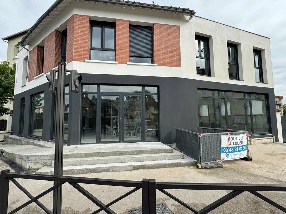 Vente Commerce 135 m² - Photo 1