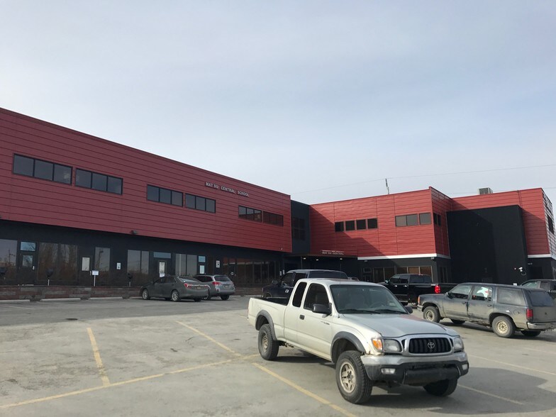 600 E Railroad Ave, Wasilla, AK for sale - Building Photo - Image 1 of 16