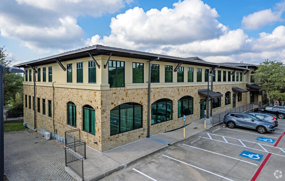 12117 Bee Caves Rd, Austin, TX for lease - Building Photo - Image 2 of 4