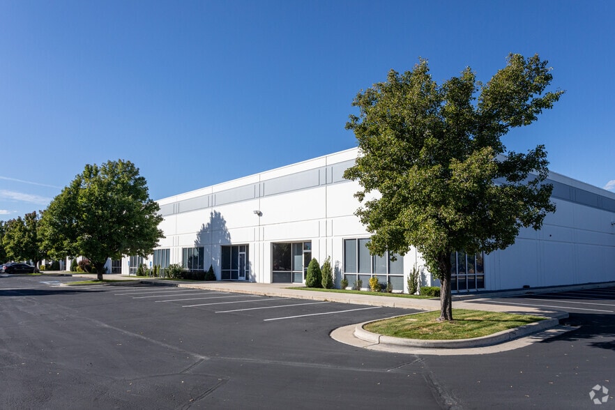 850 S 3600 W, Salt Lake City, UT for lease - Primary Photo - Image 1 of 7