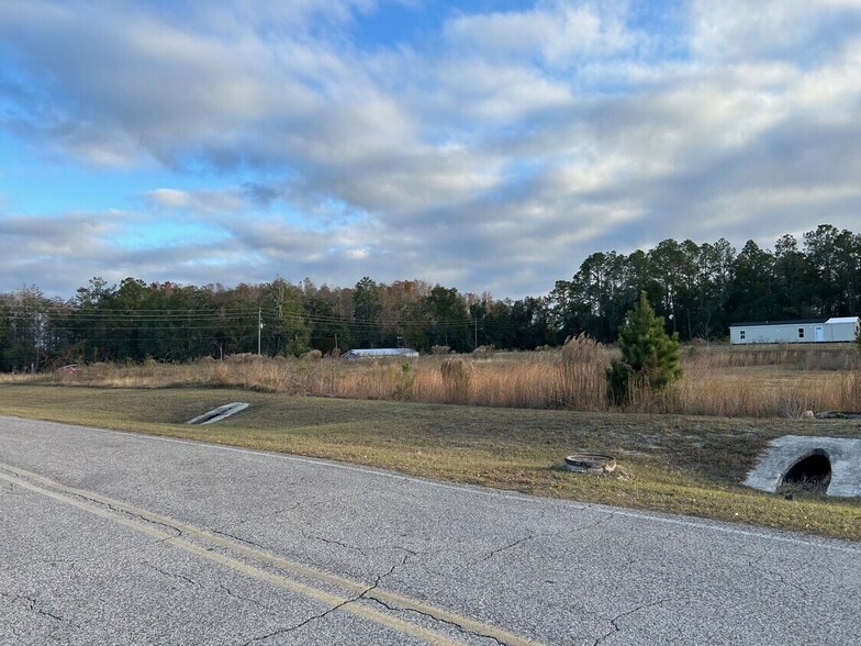 Northwest Devane Street, Lake City, FL for sale - Building Photo - Image 2 of 6