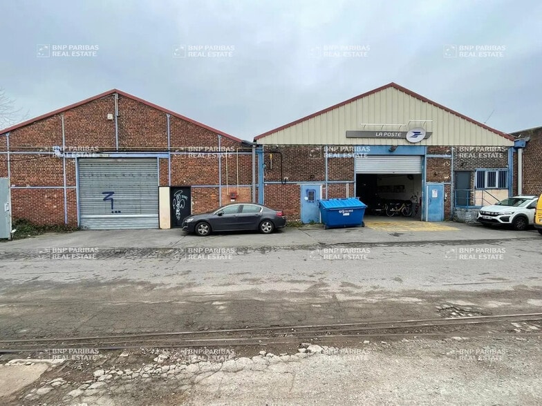 Flex in Lille for lease - Building Photo - Image 1 of 14