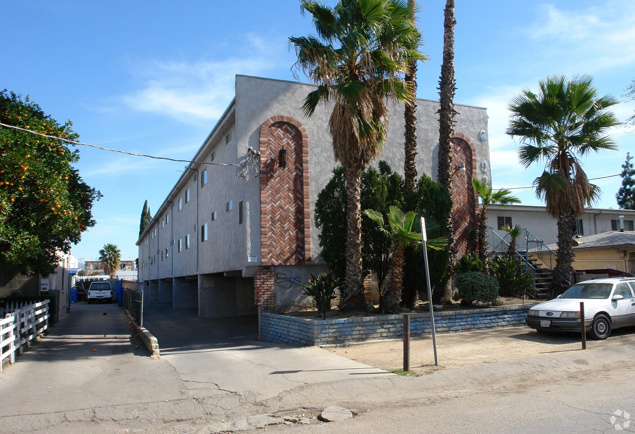 6902 Vesper Ave, Van Nuys, CA for sale Building Photo- Image 1 of 1