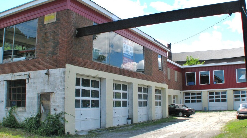 45 Willow St, Winsted, CT for sale Building Photo- Image 1 of 1