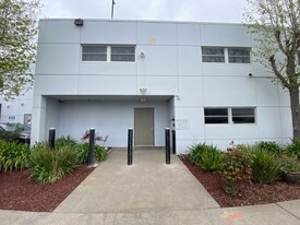 414-420 Lesser St, Oakland CA - Cannabis Warehouse