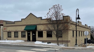 141 W 1st St W, Waconia, MN for lease Building Photo- Image 1 of 20