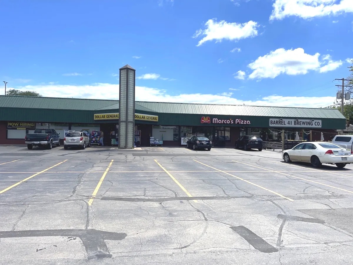 1126-1130 S Commercial St, Neenah, WI for lease Building Photo- Image 1 of 4
