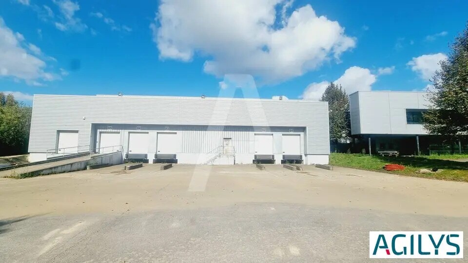 Industrial in Wissous for lease - Building Photo - Image 3 of 9