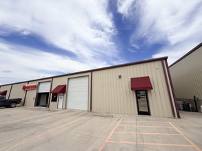 3943 S Interstate 35, New Braunfels, TX for lease Interior Photo- Image 1 of 11