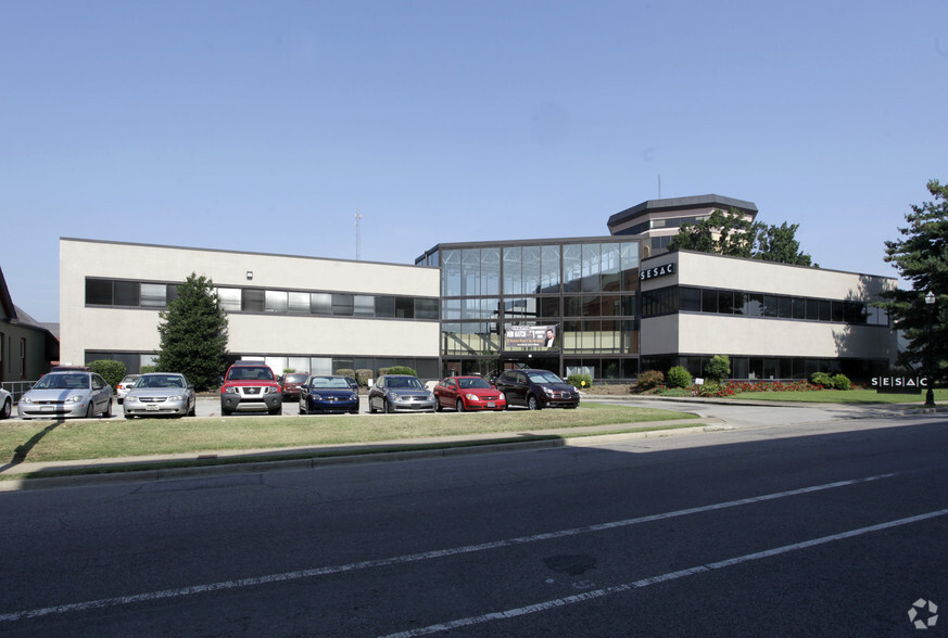 55 Music Square E, Nashville, TN for lease - Building Photo - Image 1 of 11