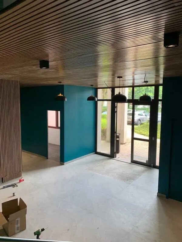 1 Rue De Terre Neuve, Les Ulis for lease Interior Photo- Image 1 of 6