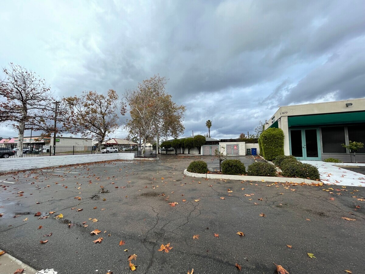 677693 S Magnolia Ave, El Cajon, CA 92020 El Cajon Office/Retail for