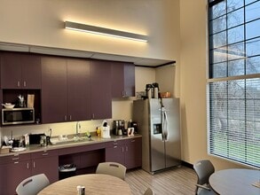 4604 S Lamar Blvd, Austin, TX for lease Building Photo- Image 2 of 5