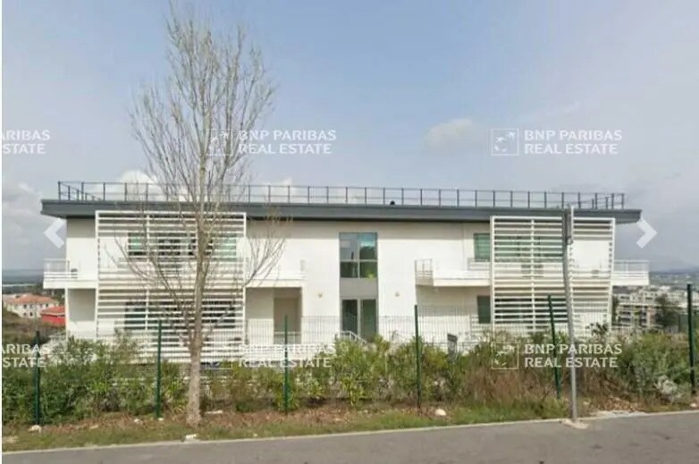 Office in Aix-en-Provence for lease - Building Photo - Image 1 of 37