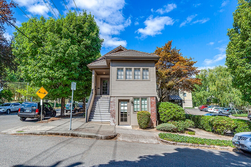 2839 SW 2nd Ave, Portland, OR for sale - Building Photo - Image 1 of 1