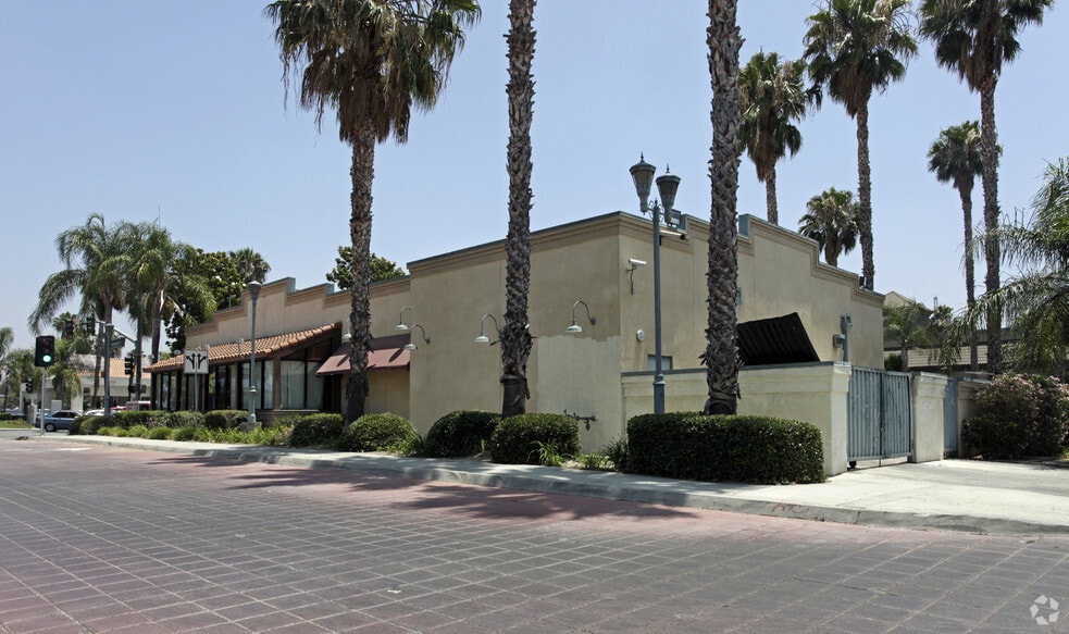 1141 S Mount Vernon Ave, Colton, CA for sale - Building Photo - Image 2 of 3