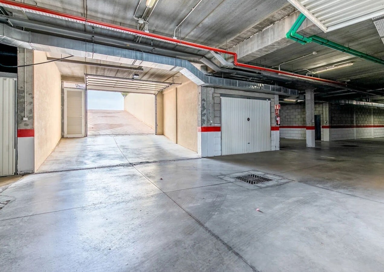 San Miguel de Abona, SCT 38639 - Unit J - - Interior Photo - Image 1 of 5