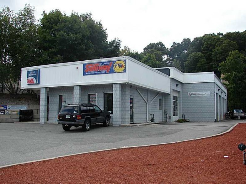 380 Atwood Ave, Cranston, RI for sale - Building Photo - Image 1 of 1