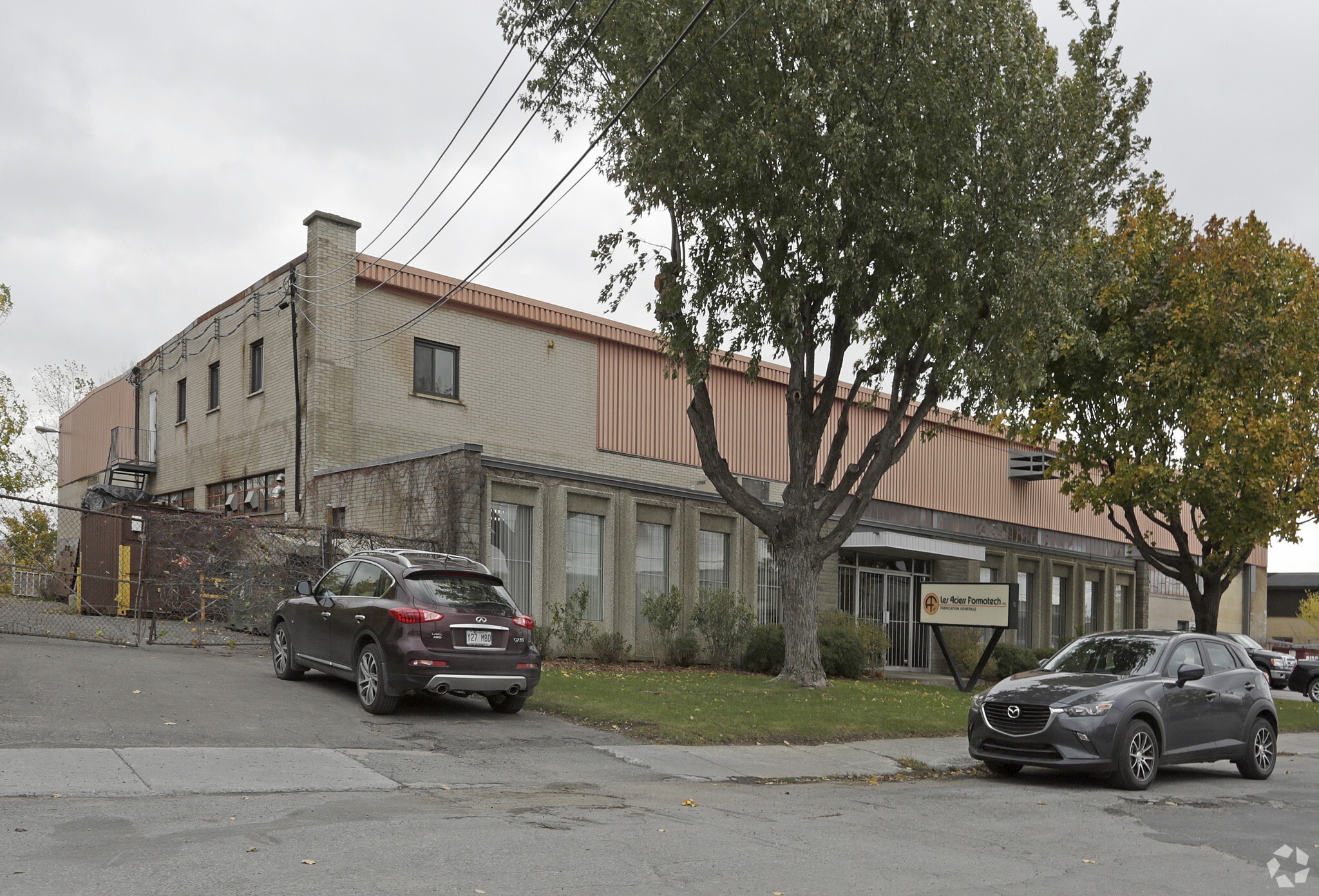 8826 Croi 5e, Montréal, QC for lease Primary Photo- Image 1 of 3