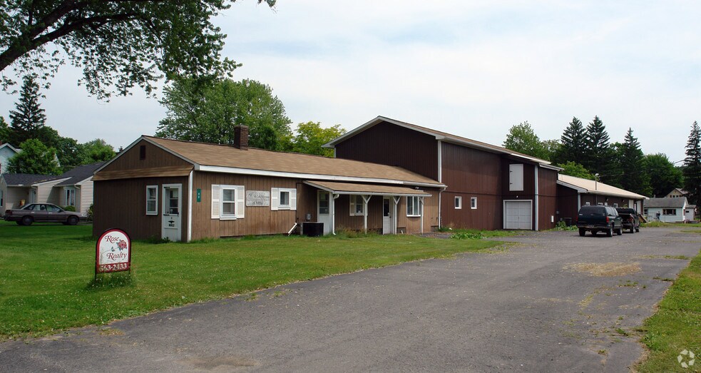 40 Maple Ave, Unadilla, NY for sale - Primary Photo - Image 1 of 1