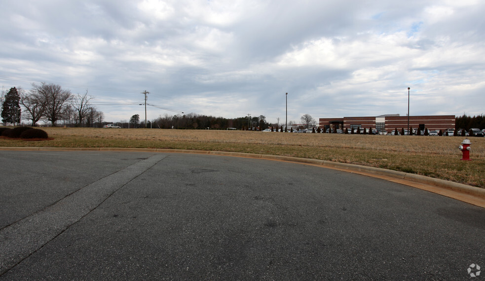 Kirkpatrick Rd, Burlington, NC for sale - Primary Photo - Image 1 of 1