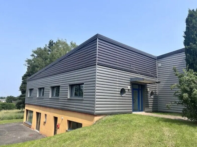 174 Za Domagne, Ceyzériat for lease - Building Photo - Image 1 of 14