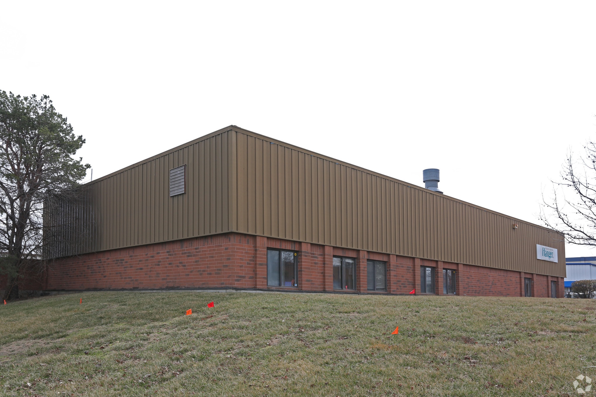 14301 W 96th Ter, Lenexa, KS for sale Primary Photo- Image 1 of 1